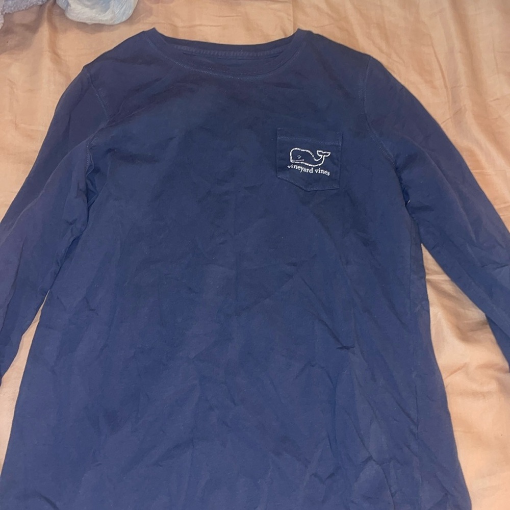 Vineyard Vines women's blue long sleeve tshirt